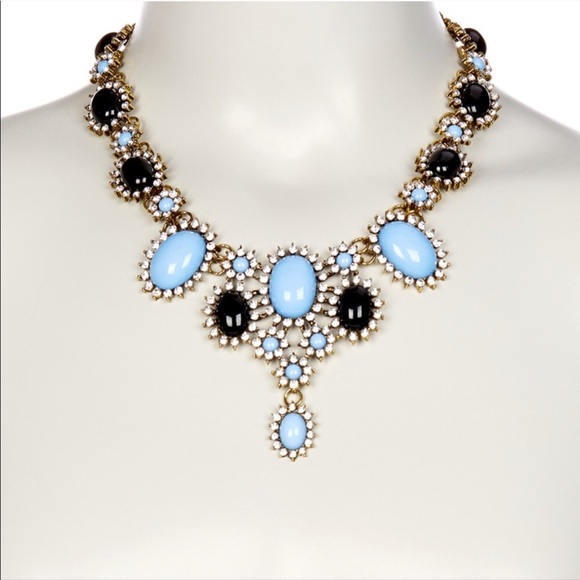 Jewelry - Statement necklace